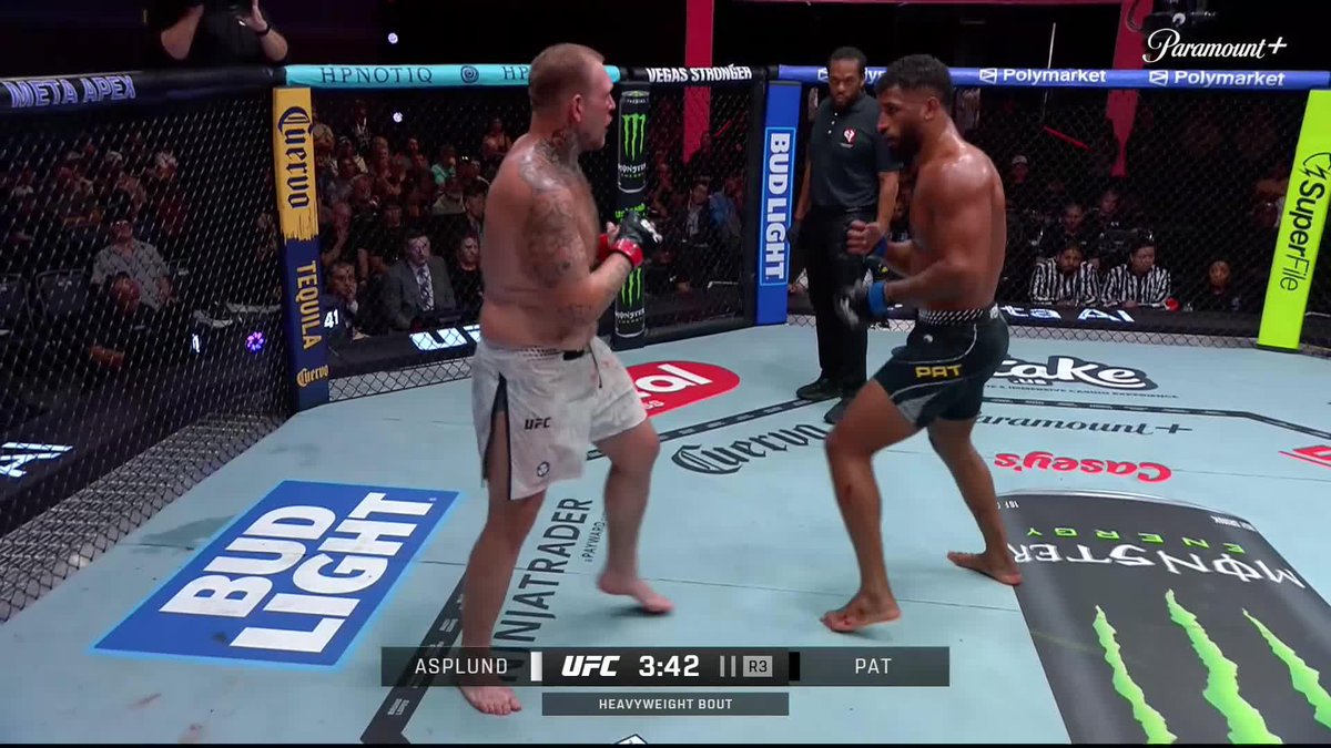 KICKED HIM STRAIGHT INTO THE GILLY 😳 [ #UFCVegas120 | LIVE on @ParamountPlus ]