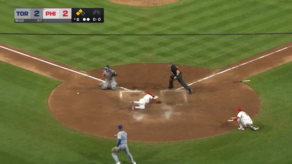 Phils in front!