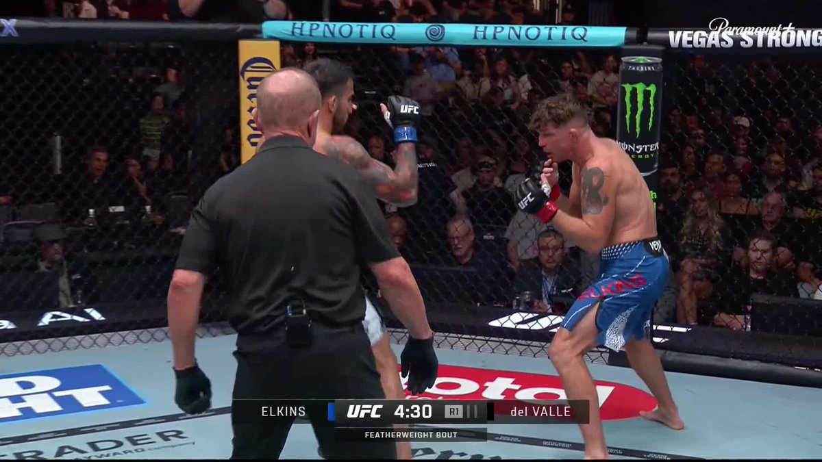 LEFT HAND LANDS CLEAN FOR YADIER DEL VALLE FOR THE R1 TKO 😤 [ #UFCVegas120 | LIVE on @ParamountPlus ]