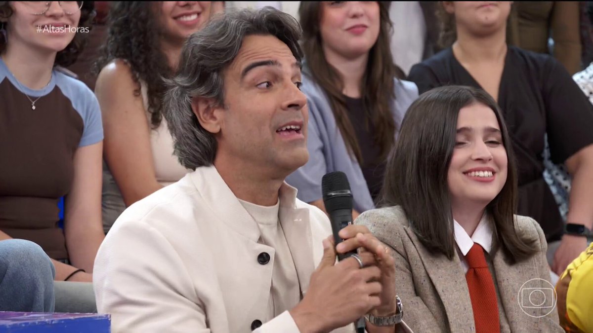 O FALSETE DO TADEU KKKKKKKKKKK o Videokê do Faustão rendeu muito com “Escrito nas Estrelas”, hein Tadeu Schmidt? 🤣🗣️ #AltasHoras #TVGlobo