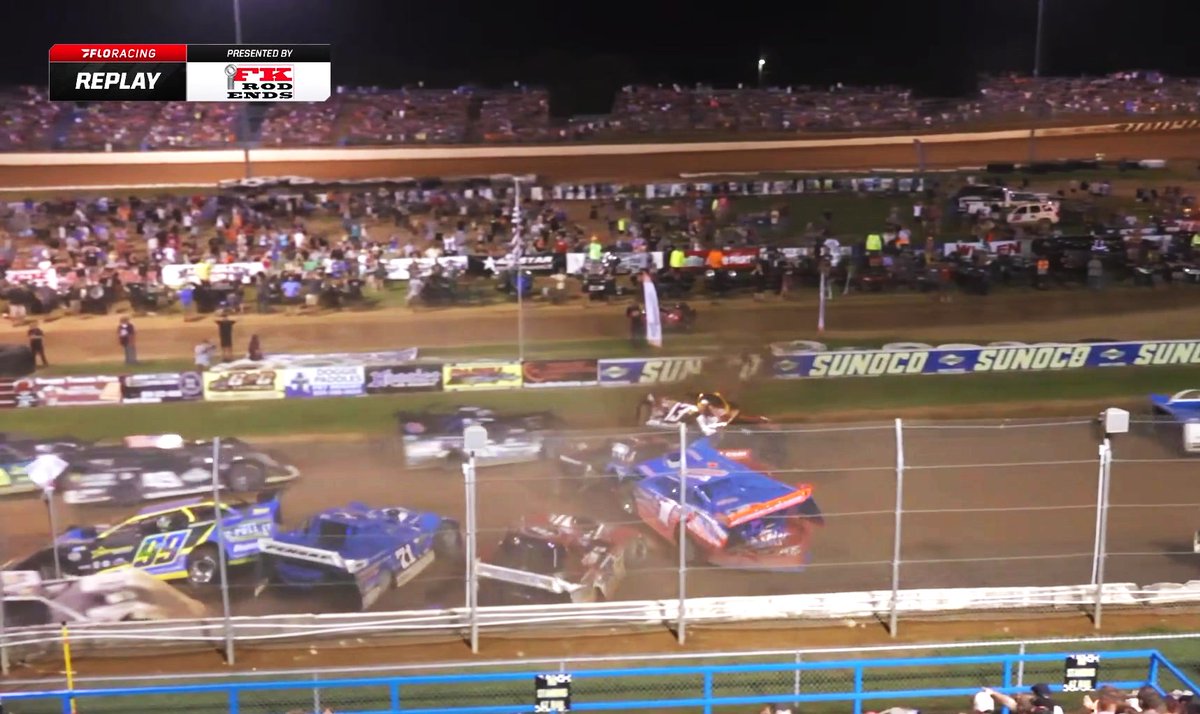 🚨 WHAT JUST HAPPENED!? Total chaos on the restart at Florence Speedway with 90 laps remaining in the #𝗟𝘂𝗰𝗮𝘀𝗗𝗶𝗿𝘁 🏁 North/South 100! #LucasDirt
