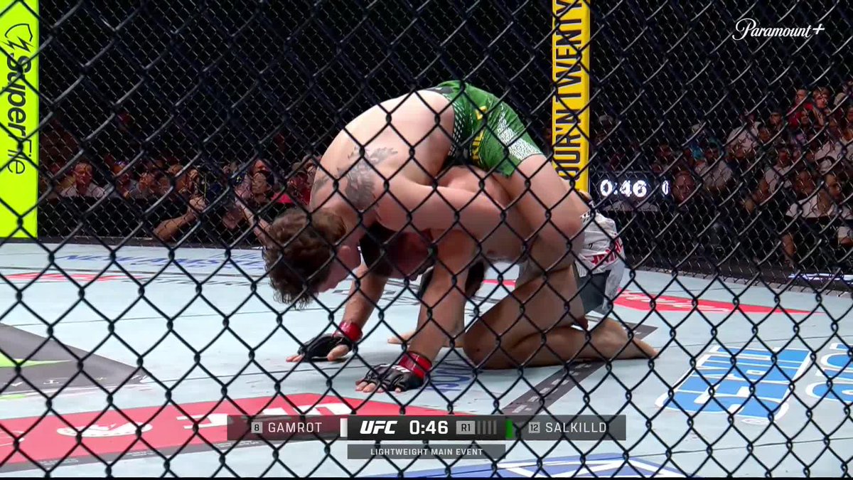 AUSTRALIA, YOU HAVE ANOTHER CONTENDER 🦘 Quillan Salkilld ends this one EARLY with a R1 submission! [ #UFCVegas120 | LIVE on @ParamountPlus ]
