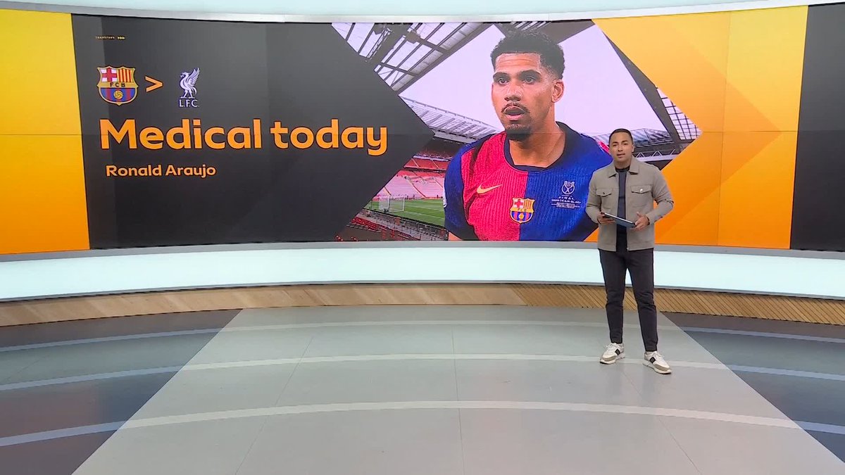 Barcelona defender Ronald Araujo will arrive in the UK today to have a medical ahead of completing his loan move to Liverpool. 🤝