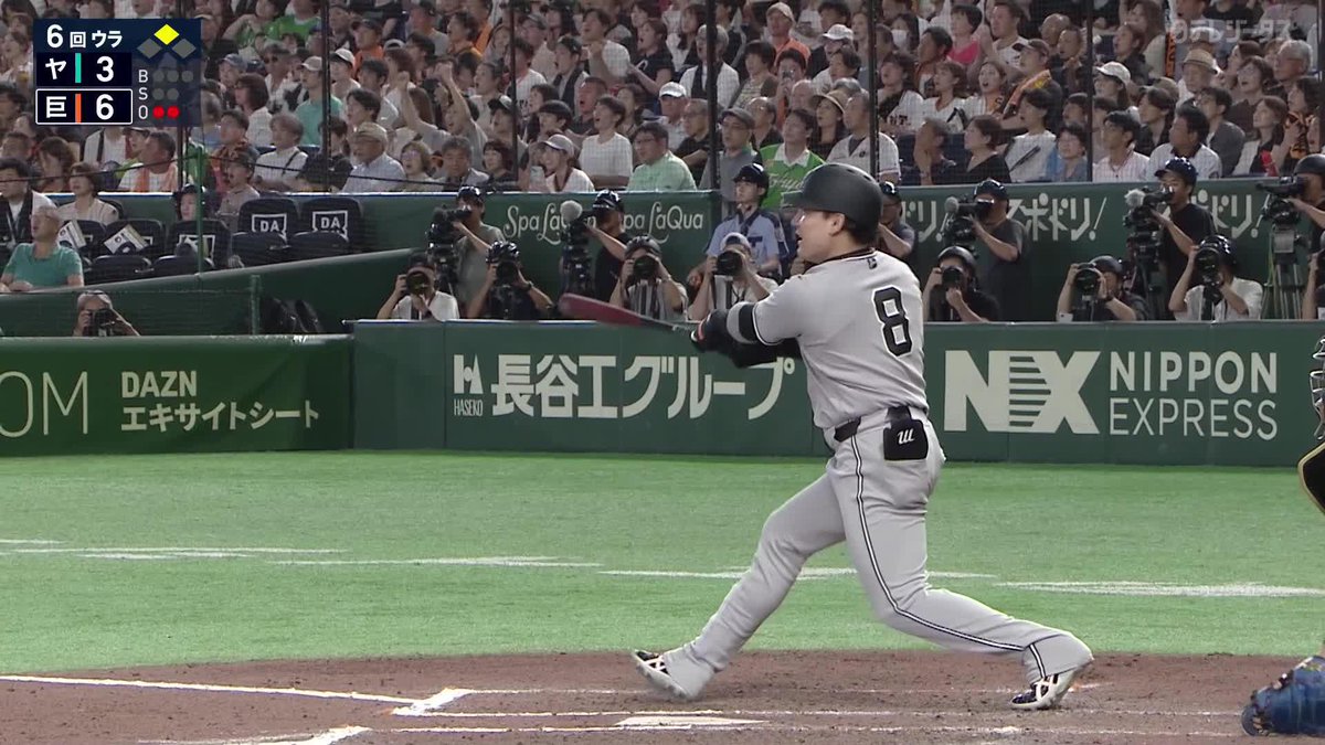今度はベテランの貫禄 代打・丸佳浩が変化球を狙い打ち センターオーバーのタイムリーヒット ジャイアンツがこの回一気に畳み掛ける ⚾️巨人×ヤクルト #ジャイアンツ #だったらDAZN