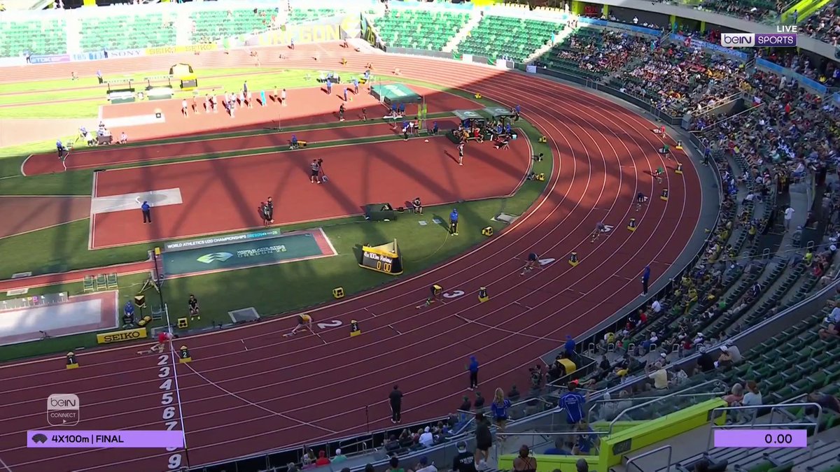🥇🇮🇹 إيطاليا تحطم الرقم القياسي العالمي في سباق التتابع المختلط 4×100 متر وتتوج بالميدالية الذهبية في بطولة العالم لألعاب القوى للشباب.