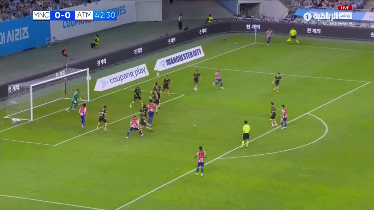 🎥 شاهد أهداف المباراة.. ⚽️ خورخي دومينغيز افتتح التسجيل لأتلتيكو مدريد ⚽️ عمر مرموش يدرك التعادل لمانشستر سيتي ⚽️ مرموش يعود سريعًا ويضيف الهدف الثاني ⚽️ ريان يؤكد التفوق بالهدف الثالث 🔵 مانشستر سيتي 3-1 أتلتيكو مدريد 🔴⚪️ #أبوظبي_الرياضية 1️⃣
