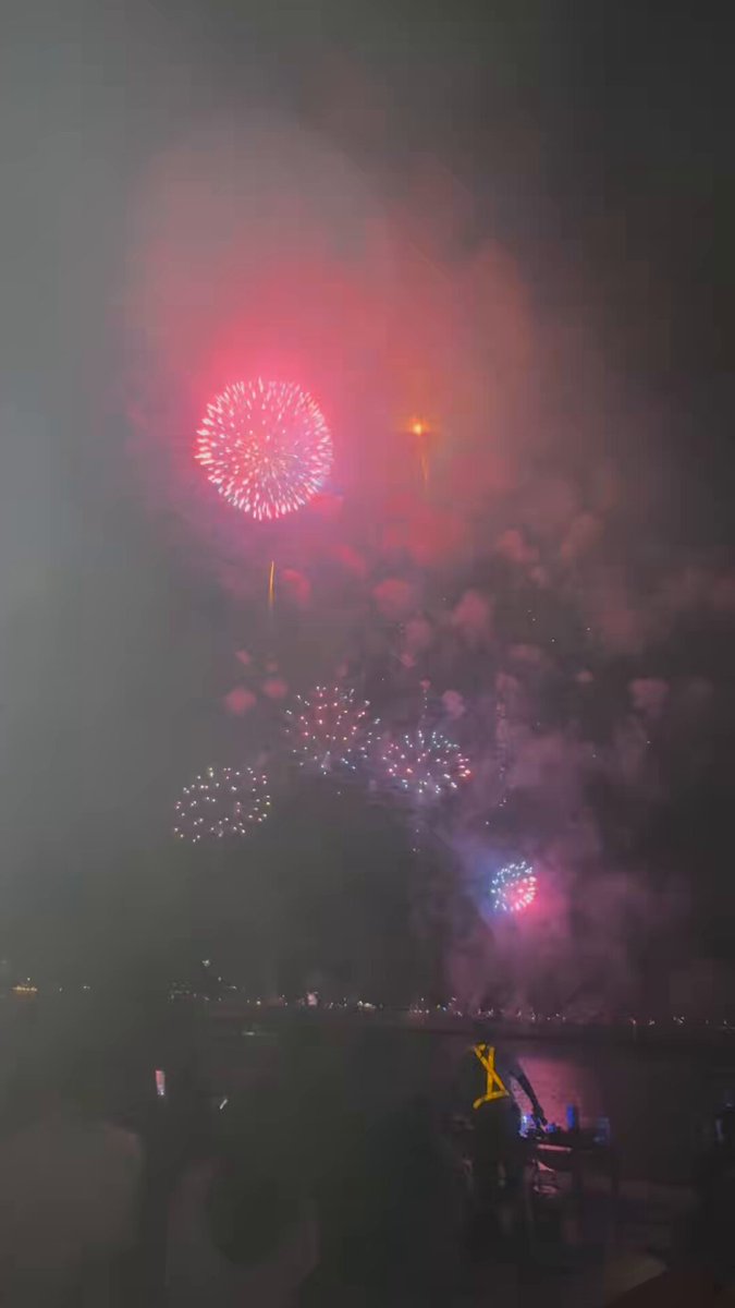 第29回おんまく皆様のご協力のおかげで無事全行程を終了することができました。 1年前から熱中症、雑踏事故を心配し、数日前まで台風を心配しましたが、スタッフ一丸となって準備したことが功を奏したのか、全て対応できたんじゃないかと思います。 ゴミの量も例年より少ないように感じますし、来年以降の「おんまく」が楽しみです 来年は変化の年になりそうですが、ホームページやSNSで情報を発信していきますので、フォローよろしくお願いします
