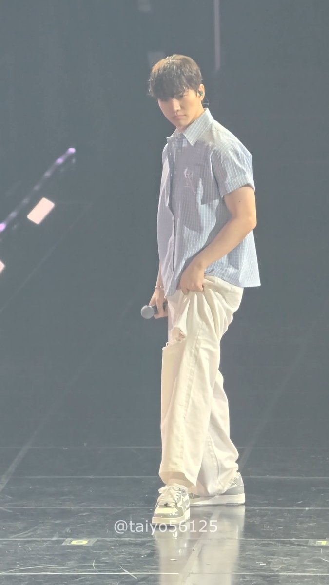 260809 THE RETURN 오늘은 십만십 덤블링 반대편 시점 슬로우모션 버전😆 #준호 #JUNHO #이준호 #LEEJUNHO
