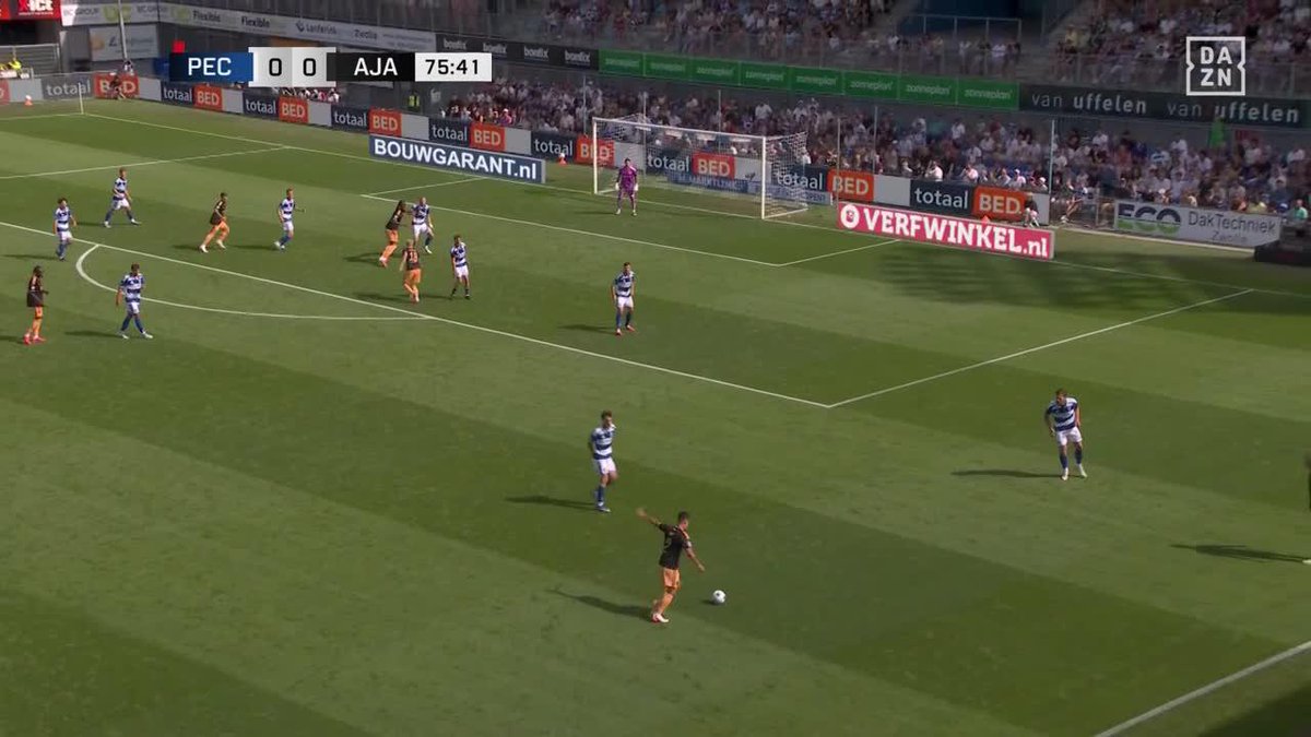 La bajó del cielo y asistió. El primer gol del Ajax de Míchel en la Eredivisie ⚽💥 #EredivisieEnDAZN 🇳🇱