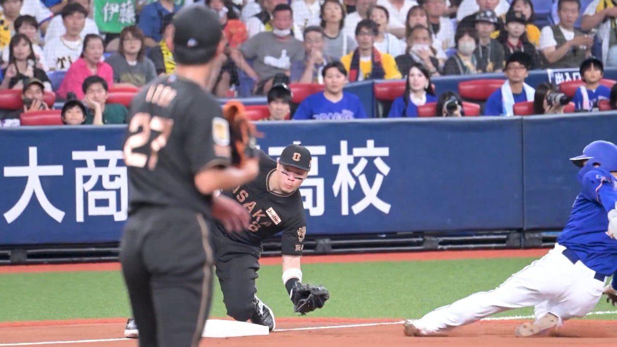 2026.8.9 3回表 ダブルスチールを阻止したときの #佐藤輝明 選手
