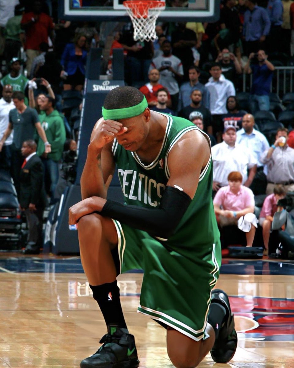 Paul Pierce finished with 36 points and 14 rebounds to take ECR1 Game 2 over the Hawks! (2012) 36 PTS 14 REB 4 AST 46% FG (12/26) 85% FT (11/13)