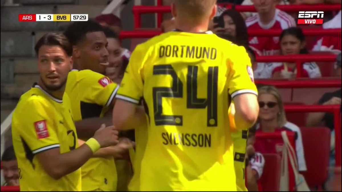 El Arsenal ya empezó a pechearla desde el comienzo de la temporada. Perdió la Emirates Cup contra el Borussia Dortmund. 🥶🏴