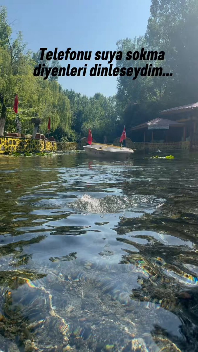 📱💦 “Telefonu suya sokma, bozulur!” diyenleri dinleseydim… bu eşsiz görüntüleri kaçıracaktım! 😍 Blup blup blup… 💧 📍 Ceyhan – Kaynargöz Adana’nın saklı güzelliklerinden biri… 🌿💦
