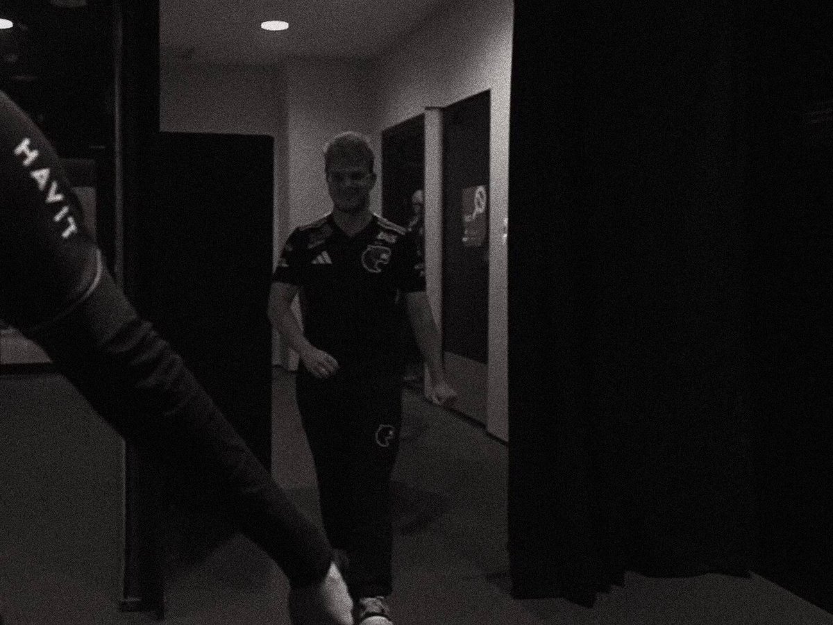 4x0 na super semana Obrigado Coach Cleiton Obrigado Coach Edilson Obrigado Lanterninho Obrigado Guigo Obrigado Tutsz Obrigado Ayu Obrigado Jojo Obrigado Jaime Padua Obrigado Guerri Obrigado Marta Obrigado Maestro Obrigado Bia Obrigado Pai mãe e irmão, feliz dia dos pais 🙏🙌❤️