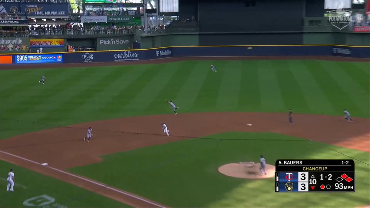 JAKE BAUERS WALKS OFF THE TWINS IN EXTRAS ‼️