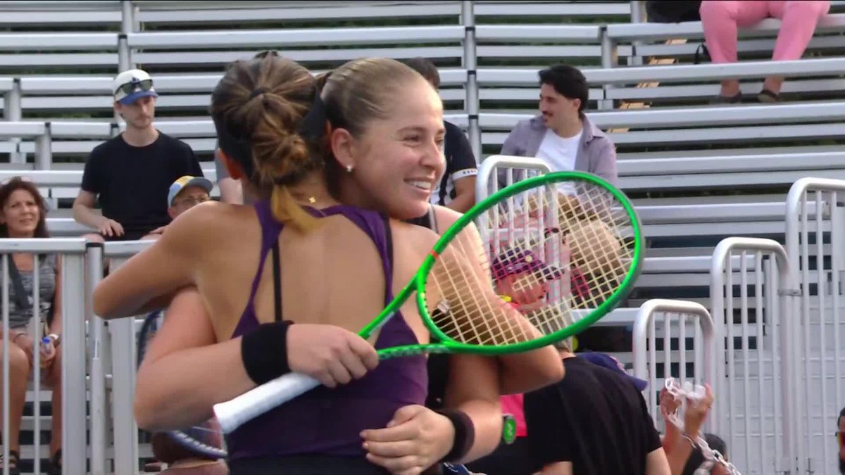 Locked in 🔒 Hsieh/Ostapenko defeat Li/Tauson 7-6(4), 6-4 to secure their spot in the Canadian Open semifinals. #NBO26