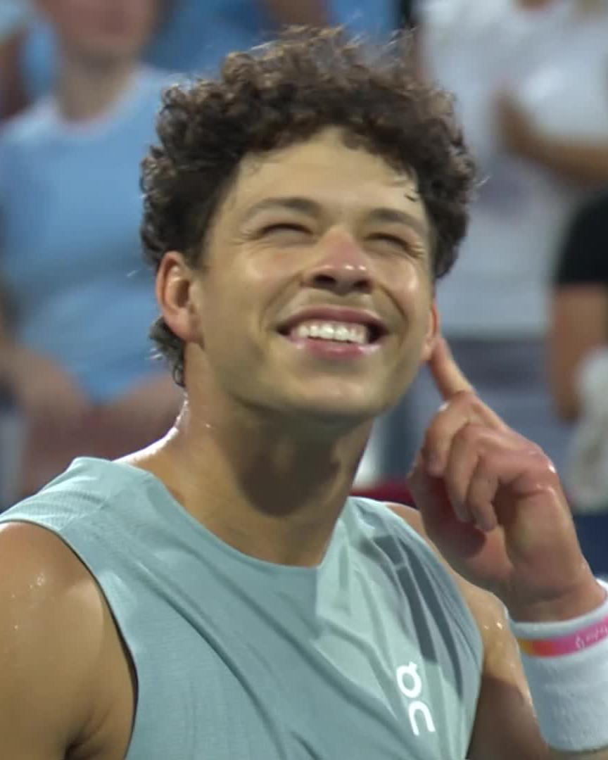 Champ marching on in Montreal 👑 A hard-fought 6-3 7-6(3) win vs Fonseca sees Shelton into the quarters! #NBO26