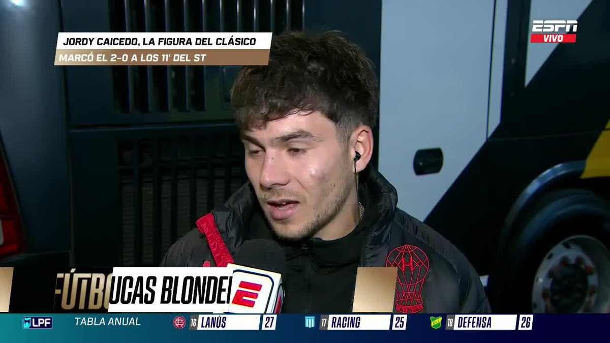 👀😅 "SI ERA FEO, IMAGINATE AHORA" Lucas Blondel recibió un cabezazo de Gill en la nariz y Galíndez bromeó con su compañero de Huracán. ▶️ Mirá #ESPNFútbol1 en el Plan Premium de #DisneyPlus