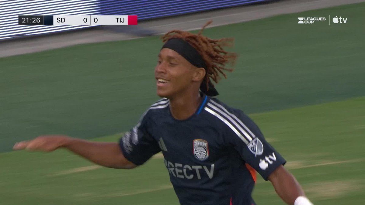 Bryan Zamblé puts the ball into an open net to open the scoring for San Diego FC against Tijuana! 👊 📺 Apple TV: