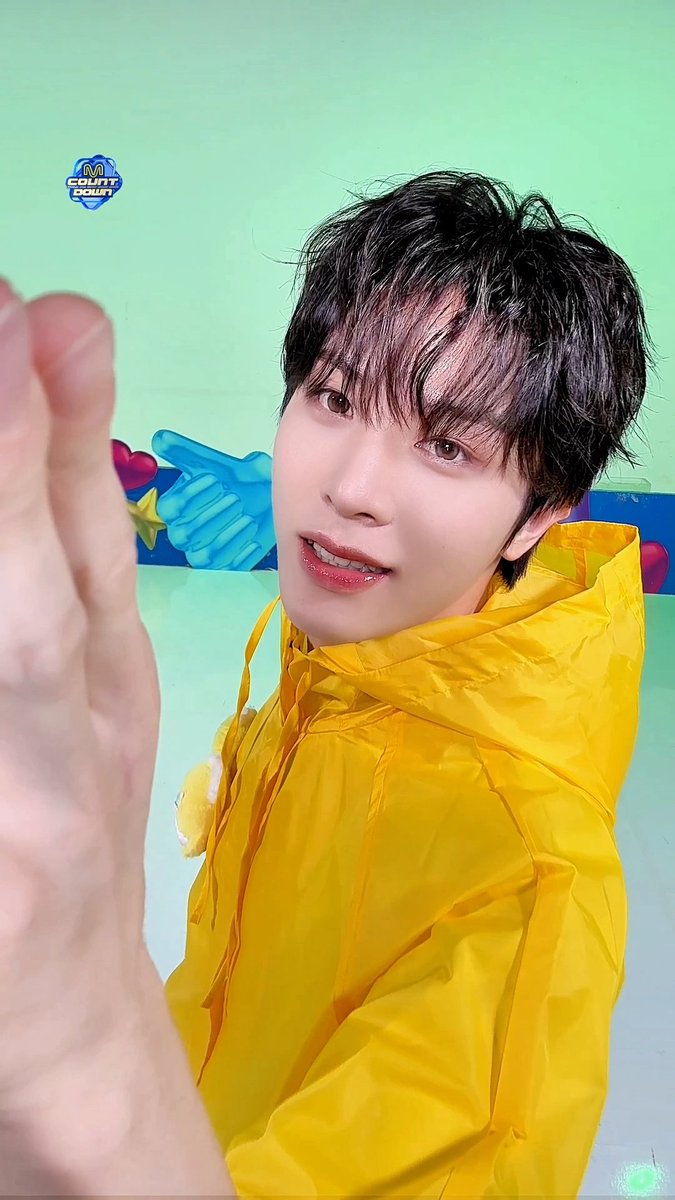 오늘도 (정화니) 매력 뿜뿜 (੭•̀ᵕ•̀)੭💗 #MCOUNTDOWN #엠카운트다운 #소정환 #TREASURE
