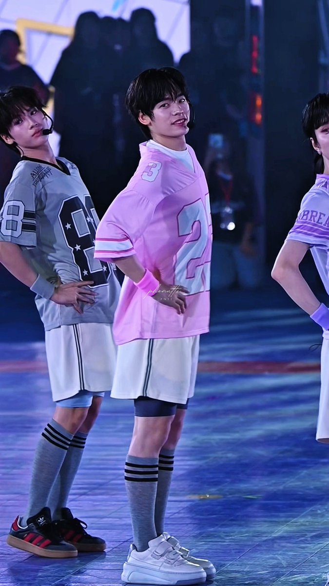 4K [FANCAM] OH - Half Time Show Stage (PIPPOR Focus) ไม่มูฟออนจากนางฟ้าอินดอร์ค่ะ🪽 #ตี๋ตี๋ป๋อสปอร์ตเดย์2026 #DMDSPORTSDAY2026 #porsuppakarn