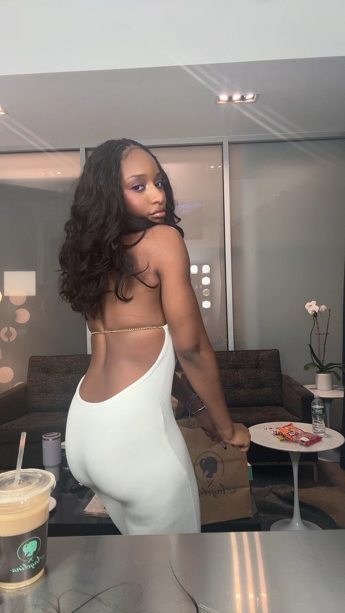 🚨Ayra Starr Vibing to Rema’s “Tea” x Hot Body Mashup 🥵🔥