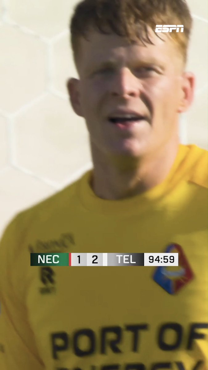 Een opvallend moment: Ronald Koeman Jr. rekt te veel tijd bij een doeltrap en krijgt corner tegen 🧐