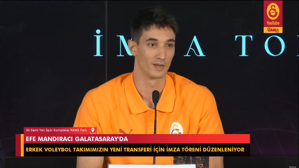 Efe Mandıracı: "Patry ile konuştum, ailesinden dolayı 9 numarayı giydiğini söyledi. Ben de ona, hani ailenin her şey olduğunu söyledim. Bir rica ettim, hatta Boğaz'da bir yemek ısmarlayayım sana dedim. Ama vermek istemedi. Ben de madem bir tane 9 alamıyorum, iki tane 9 alayım dedim, 99 numarayı aldım."