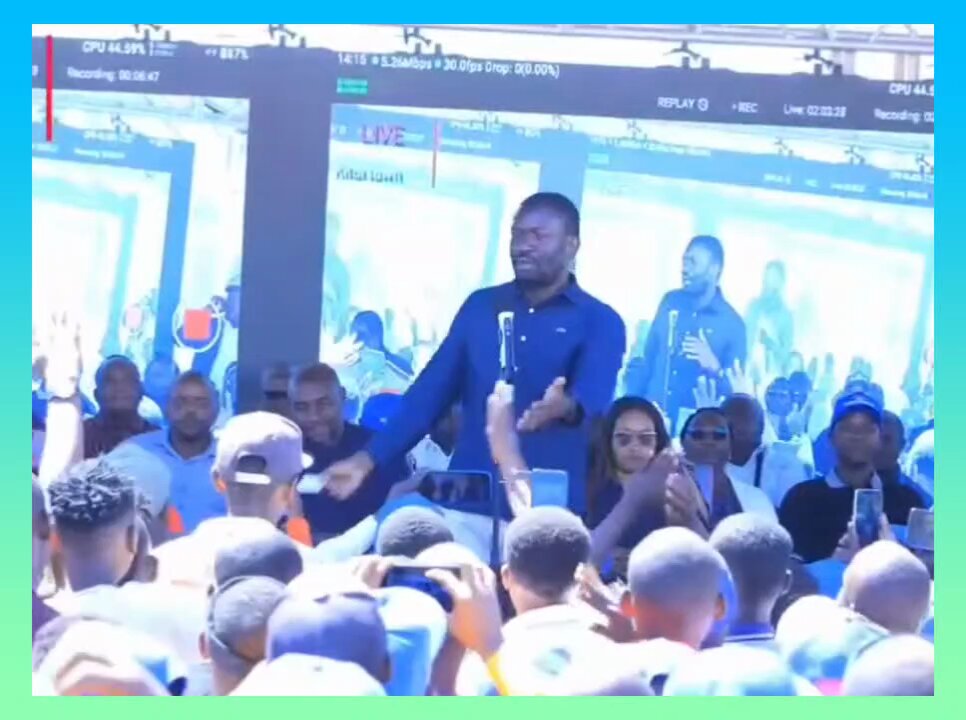 “Kuna wazee wengine wanazeeka vibaya sana. Hawa wazee wanatuambia ati kazi yetu ni kuwa watchmen,” — Edwin Sifuna fires back at outgoing COTU Secretary-General Francis Atwoli.