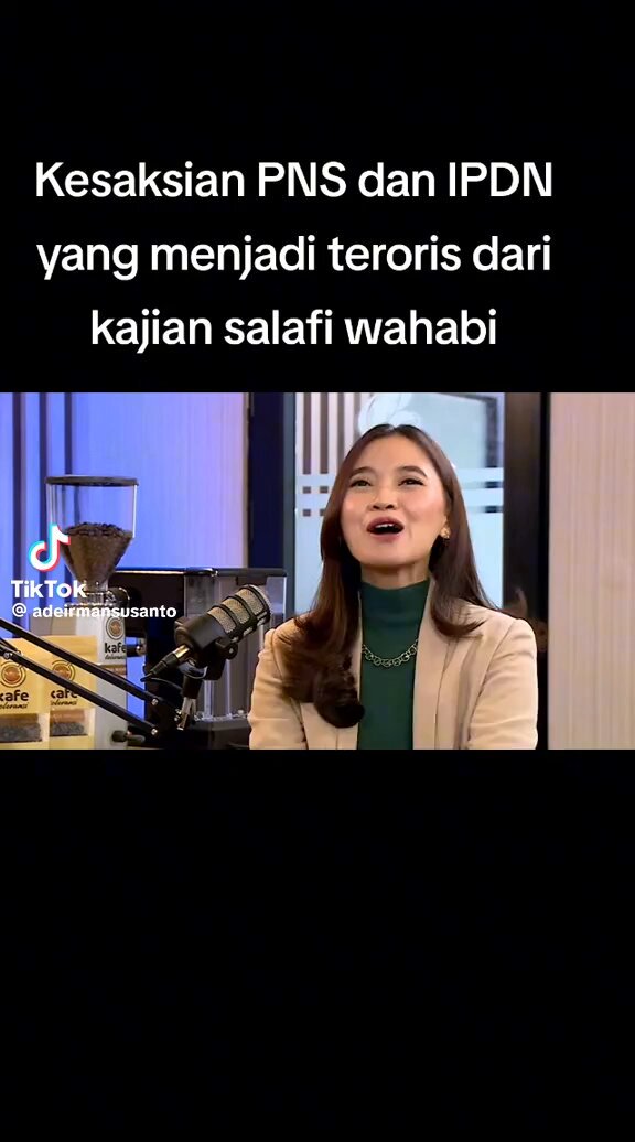 Cerita Alumni IPDN Eks Napiter. Namanya Yudi Zulfahri, alumni IPDN jadi PNS lalu mundur, dan masuk ke klp teroris Jamaah Ansorut Dauhlah (JAD). Awalnya ikut Kajian Wahabi di kampusnya, ngajarin anti bid'ah dll, tugas di Aceh, cari kajian yg sama, lebih ekstrem, lalu gabung JAD, ingat, banyak Eks Napiter itu awalnya dr ikut2 kajian2 wahabi. th 2010 lalu dia ditangkap Densus 88, Setelah bebas dan berhasil melewati proses deradikalisasi, Yudi aktif membantu pemerintah dalam program pencegahan terorisme. Ia mendirikan Yayasan Lingkar Perdamaian (YLP) bersama mantan narapidana terorisme (napiter) lainnya untuk mengedukasi masyarakat agar tidak terjebak dalam paham radikal.