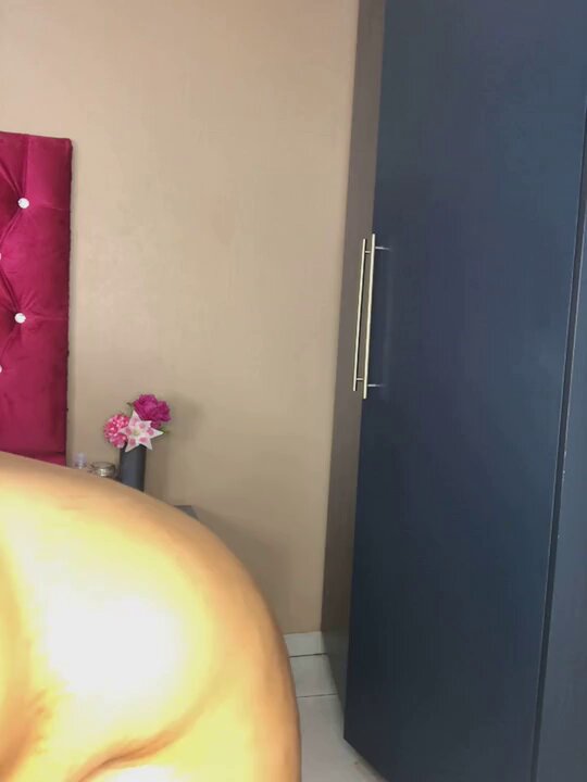 Yellow and thick😍🍑🇿🇦🔥 - Follow SA OF Plug🍑🇿🇦 for more.🤫