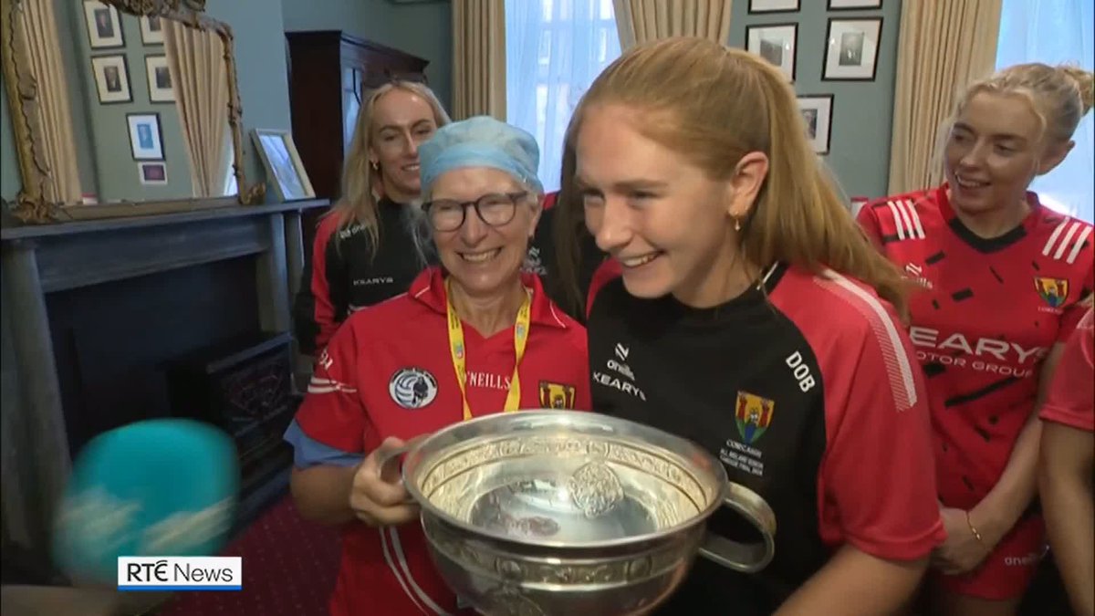 'They worked so hard and we're so proud of them' Dr Kay O'Brien, who is on the staff at Temple Street, met her niece Daire O'Brien, Cork camogie player, at the hospital this morning #RTEGAA