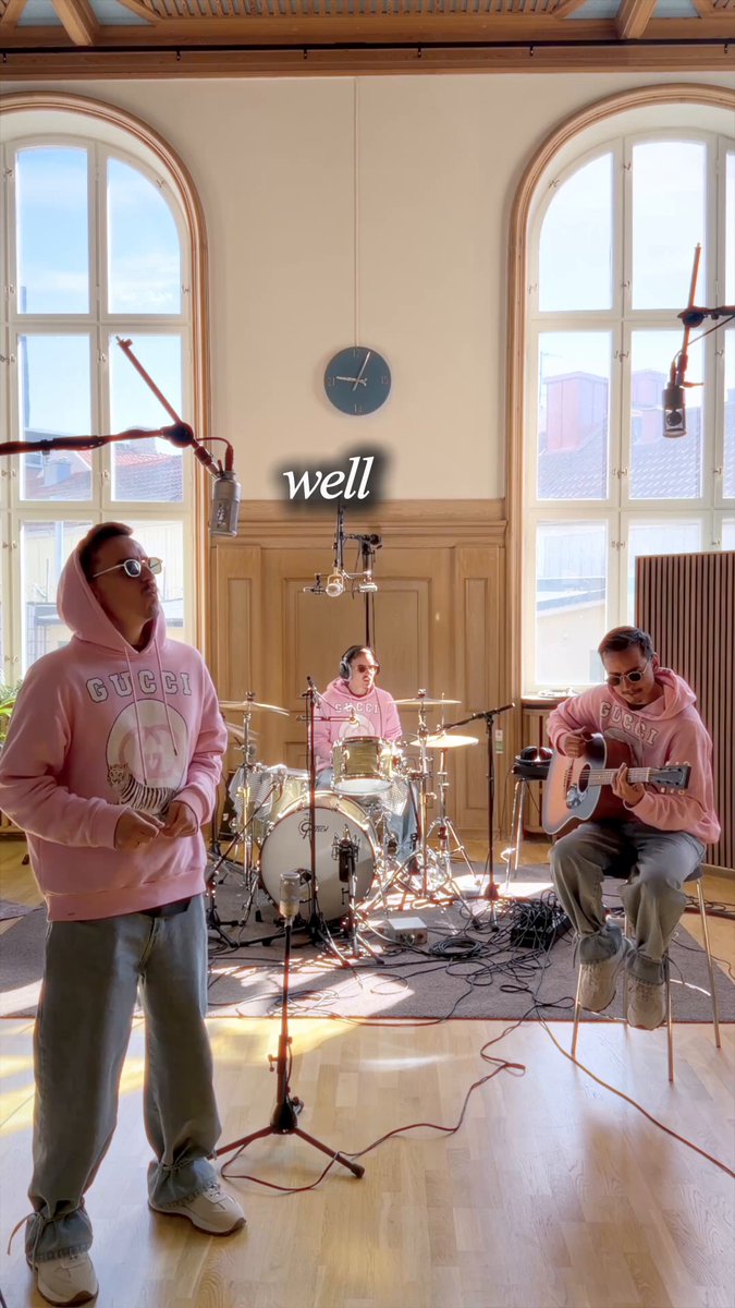 BITCOIN BEAR MARKET 📉 While in this bear market, I cloned myself into 3. Cheaper, instead of hiring drummer and guitarist. So here’s my song “Walk on Water” played by us three: