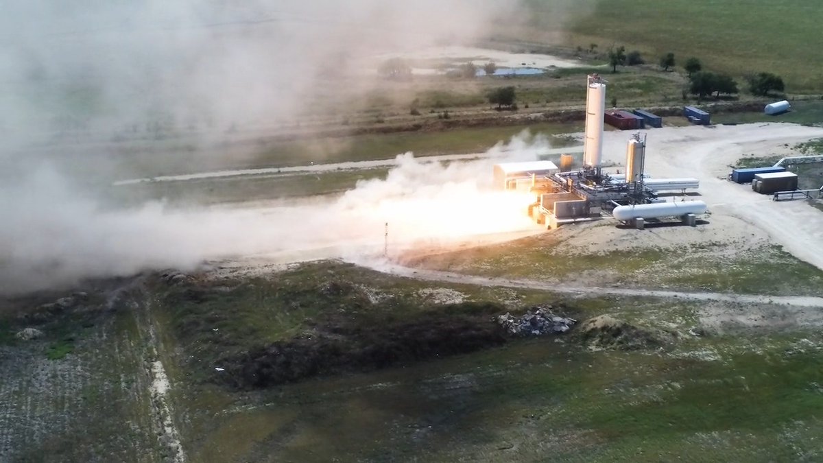 What’s hotter than a Texas summer? Our Miranda engine.🔥 We fired our Miranda engine at full power for 226 seconds— that’s almost 4 minutes! This endurance test verifies that the engine can perform beyond the nominal flight duration, meaning this engine is one step closer to being ready for flight. Seven of these Miranda engines will generate the thrust needed to lift our Eclipse rocket off the launch pad and propel it into orbit.