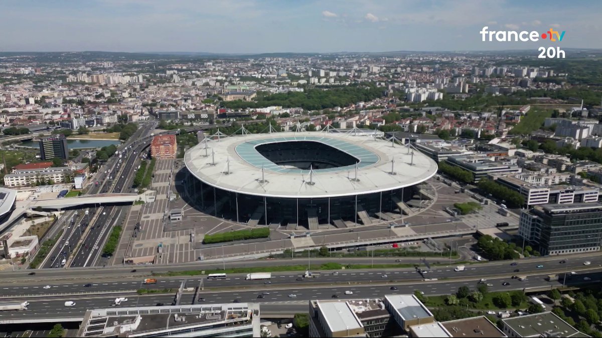 🇻🇦🇫🇷 Le pape remplit le Stade de France en moins d’une heure. 80 000 places ont été réservées pour la visite du souverain pontife, du 25 au 28 septembre. Autre grand moment attendu : la messe sur les Champs-Élysées, pour laquelle il est recommandé de s’inscrire. #JT20H