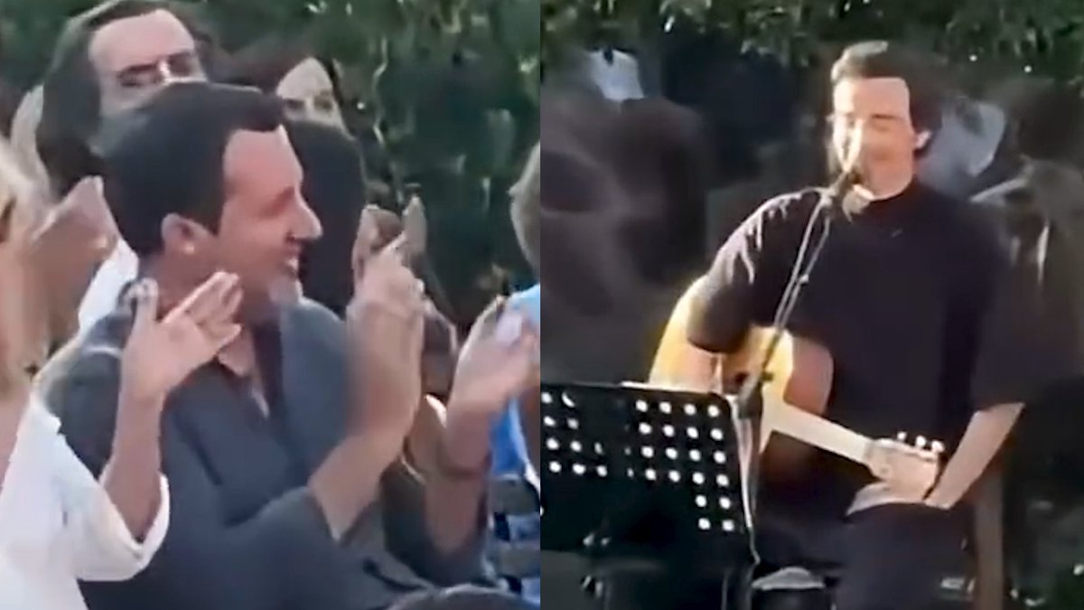 Diodato all'Agnata di De Andrè: "Speriamo che la musica di De Andrè illumini un po' di più anche la nostra classe politica". Davanti a lui un poco illuminato Salvini applaude