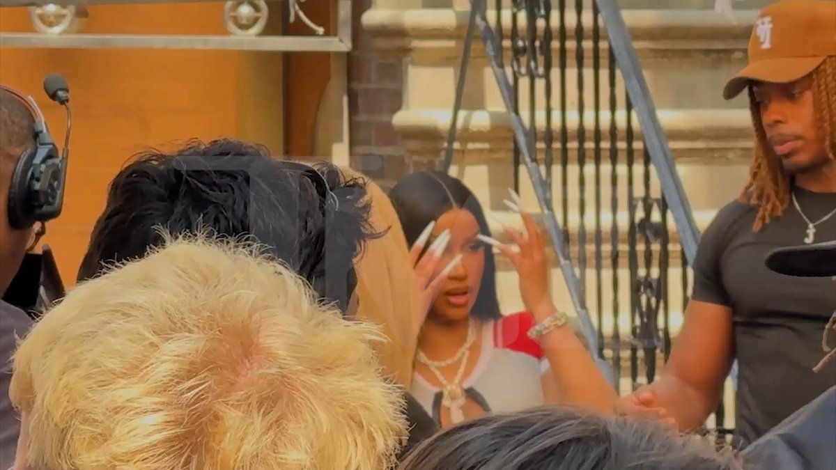 TMZ spotted Cardi B in NYC looking fabulous while shooting a music video 🤩
