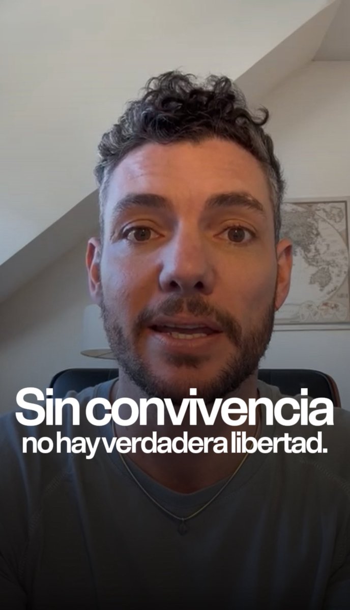Inventaron un supuesto escrache por pensar distinto. Fake. La enorme mayoría de los argentinos somos más tolerantes y pacíficos que algunos fachos de acá. No rompan las pelotas. Vivan y dejen vivir.