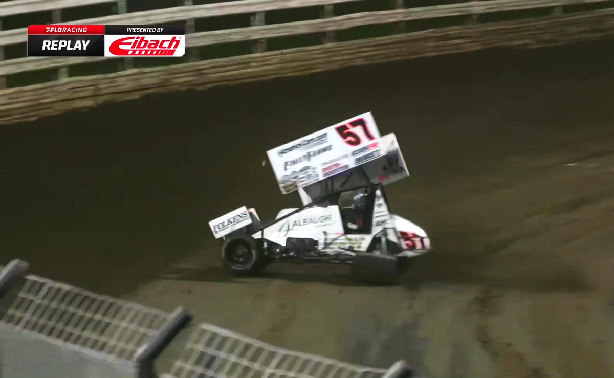 🚨 Kyle Larson suffers a broken axle after going 6th-to-1st in his oskychallenges.com heat race! #FrontRowChallenge