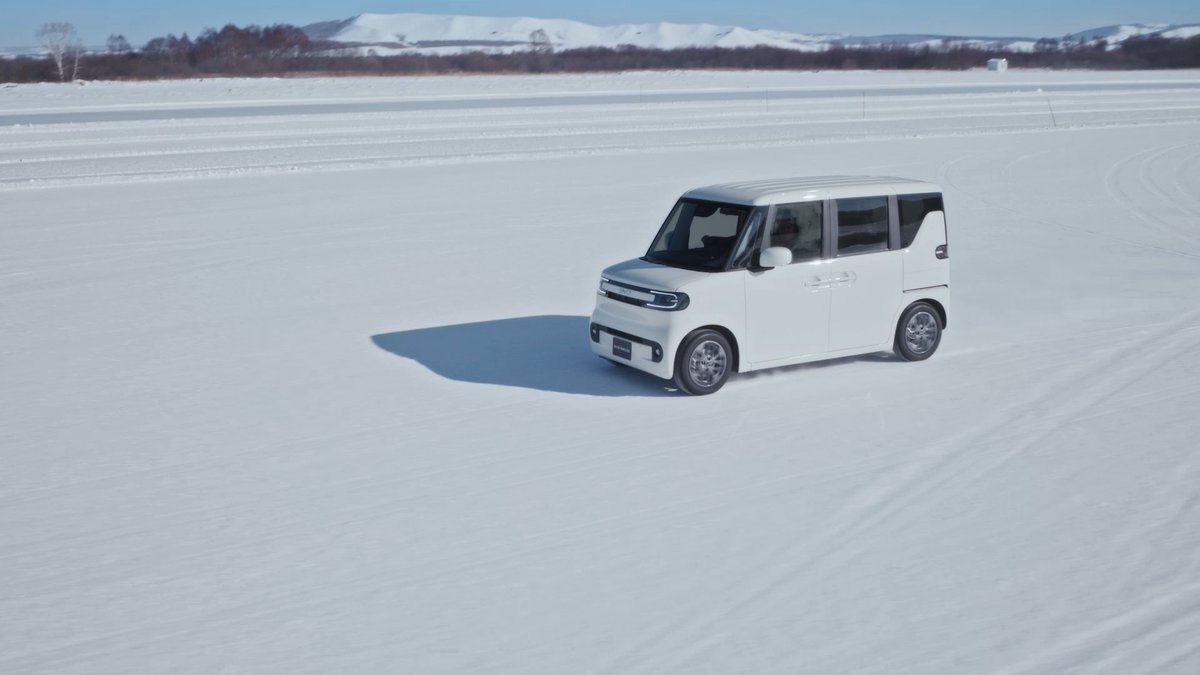 寒さの中で、RACCOが試される。❄🚗 低温環境での走行性能から、 充電、操縦安定性、暖房性能まで。 さまざまな条件で、何度も走り、何度も確かめる。 厳しい環境での積み重ねが、 いつもの毎日の「安心」につながっていく。 日本の毎日を、もっと安心に、もっと快適に。 未来の軽を、ちょっとお先に。 #BYD #RACCO #軽EV