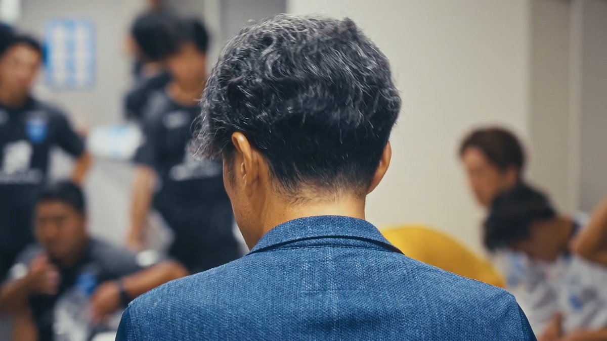 試合前のロッカー内の熱や緊張感などチームの裏側にフォーカスしリアルな世界をお届けしている「HAMABLUE FILM」。 2026/27シーズン開幕戦となった、テゲバジャーロ宮崎戦の #HAMABLUEFILM は今夜20時公開です。 #yokohamafc #宮崎横浜FC