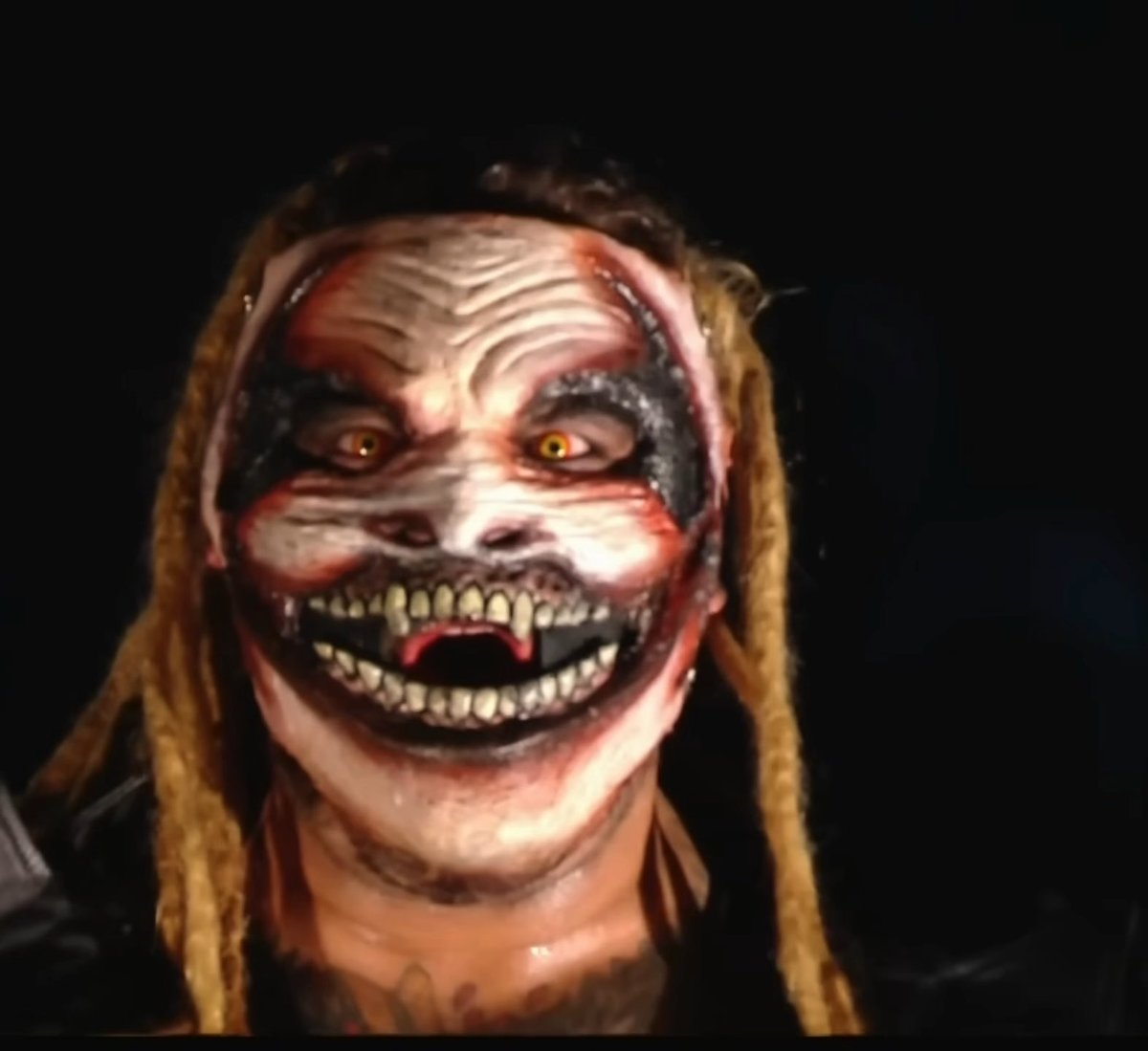 One of the most creative wrestlers in the history of Pro Wrestling. The very first entance of The Fiend character. Rest in peace, Bray Wyatt. What a moment in history.