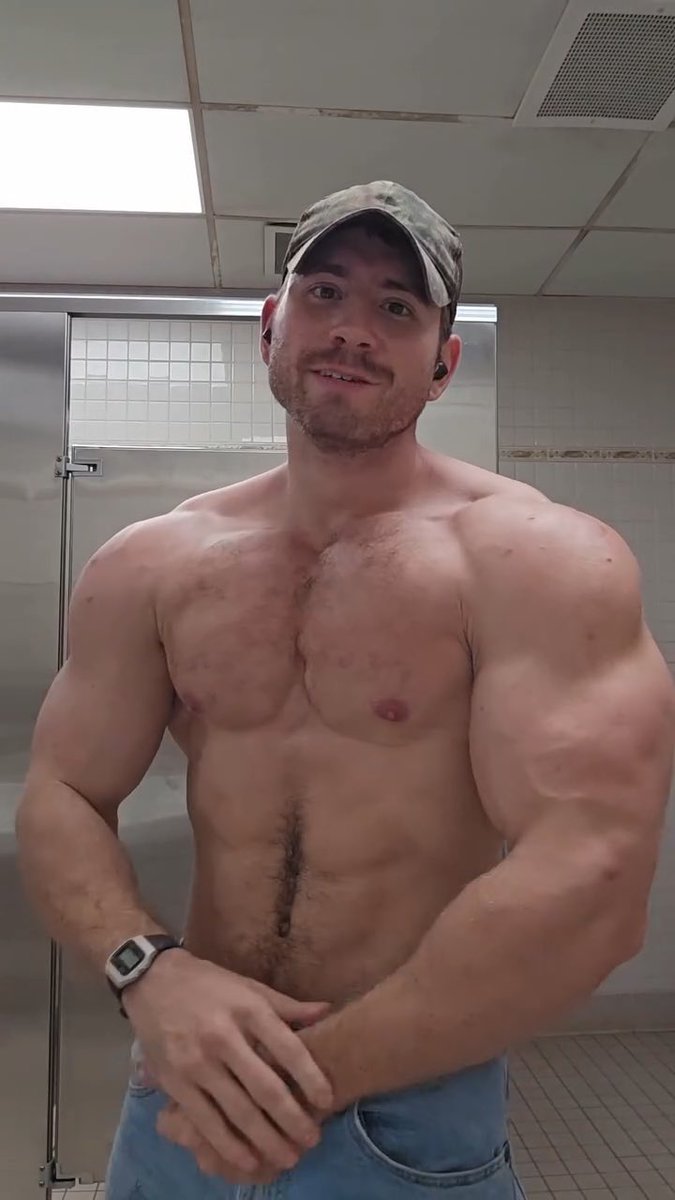Juicy muscles and biceps 💪 Social links :check comments