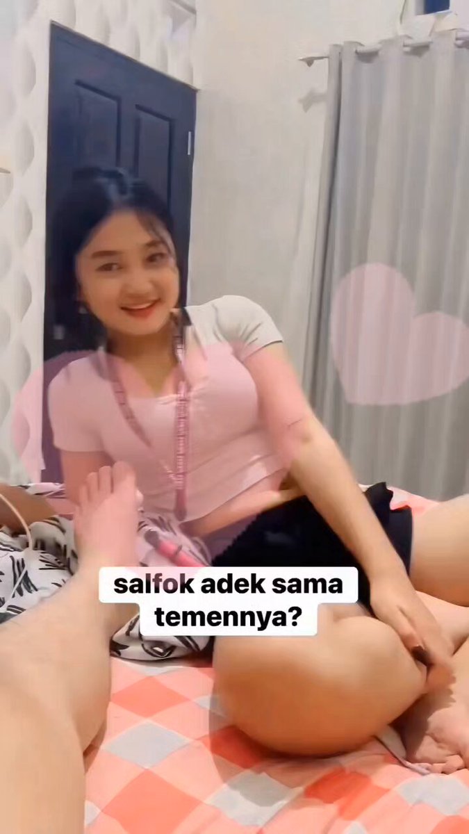 panas banget yak siang ini