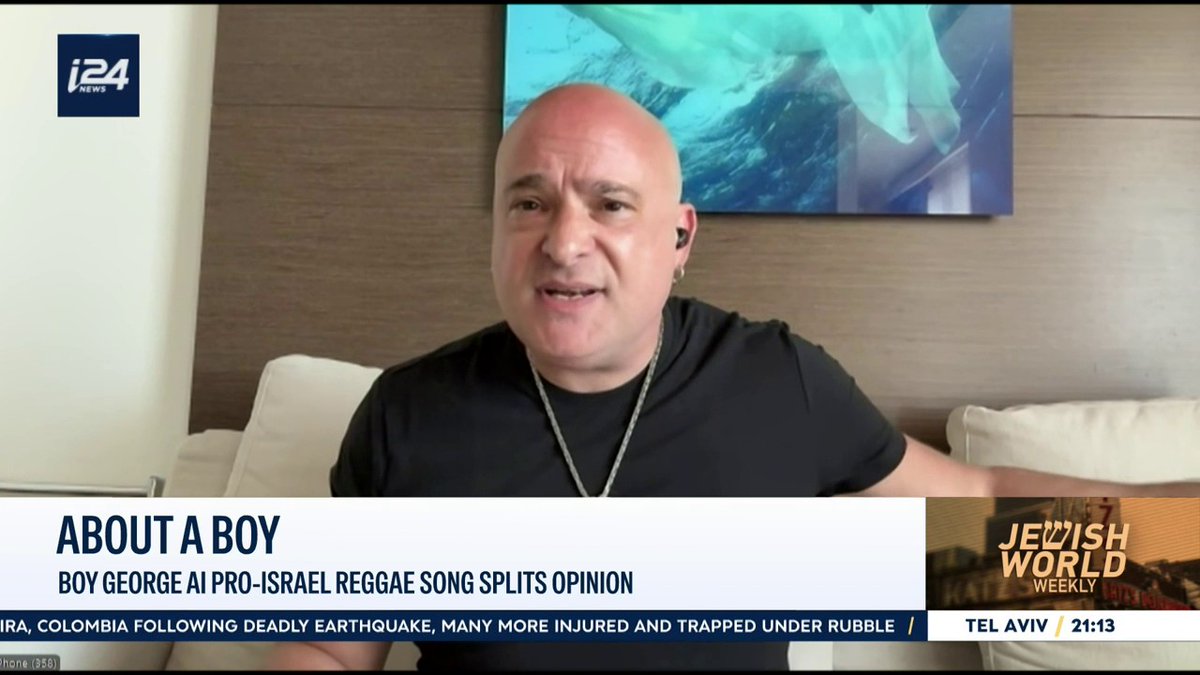 ‘If you think a Boy George song will make a difference to the other side, I have a bridge to sell you’ Disturbed frontman David Draiman 🟦🇺🇸🇮🇱✡️☮️ joins Emily Frances & Joe Brown on #JewishWorldWeekly to discuss Boy George’s pro-Israel AI song Watch full debate: