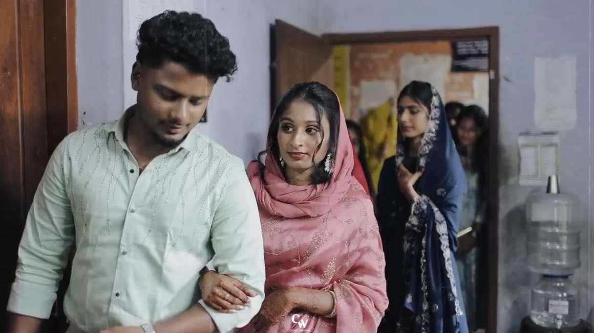 Kerala muslim girl Shabana married her Hindu boyfriend Abhishek in registrar office under special marriage act.
