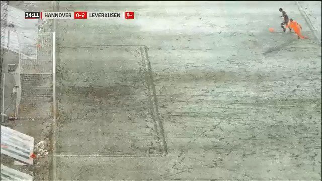 ⚠️ Bu video aşırı özlem içerir! Lapa lapa yağan kar, kara takılan gol ve ligde kalma mücadelesi veren Hannover...