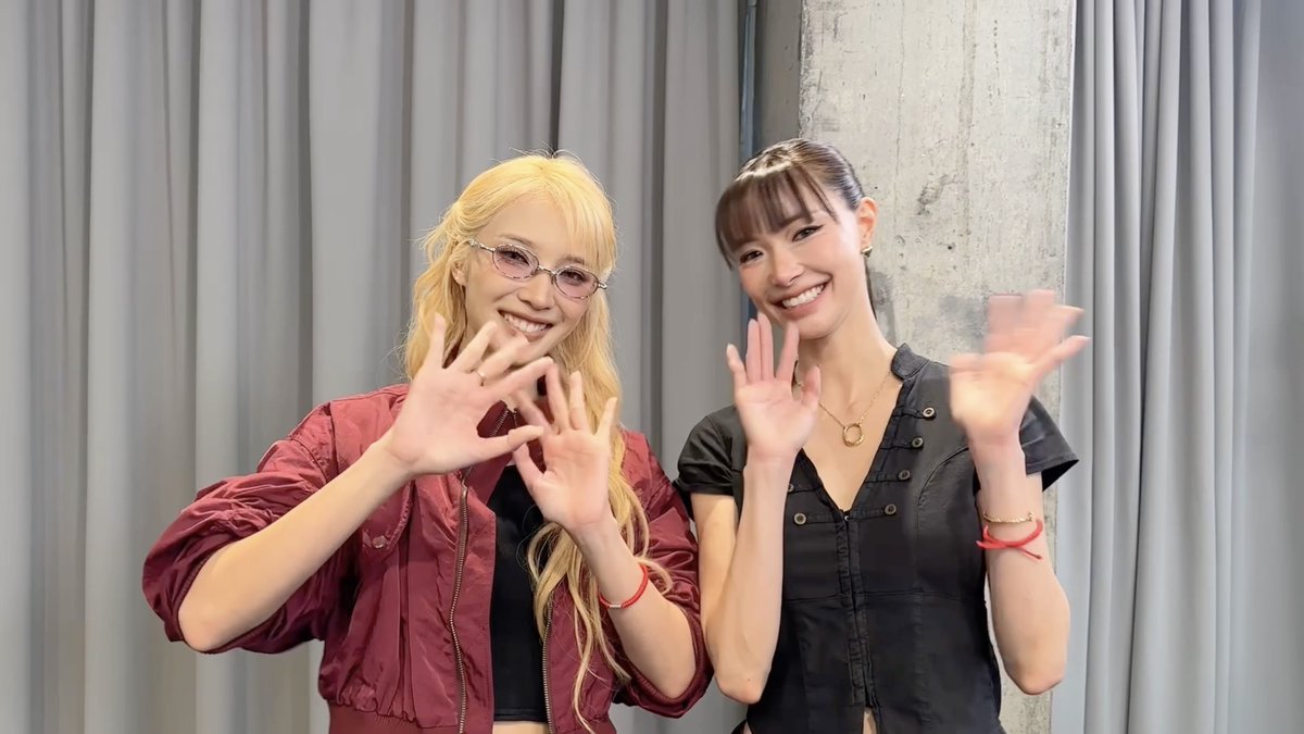 P’OV มุมมองของแจน, จิงจิง หลังเจอน้องๆ ใน #TheAlphaCamp7thLive มาดูมุมมองของรุ่นพี่ GMMTV หลังจากเจอน้องๆ #ProjectAlphaNewClan ทั้ง 21 คนกันว่า ใครบ้าง? ที่โดดเด่นเข้าตา แจน กับ จิงจิง และทั้งคู่มีอะไรฝากถึงน้องๆ ใน #TheAlphaCamp #GMMTV JH Jingjingyu36 ₊⋆ 🎀 🧸 ꔛ 𓂂