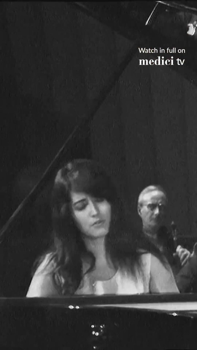 Witness the legendary Martha Argerich, in this 1970 archival footage performance. Here, she brings her dazzling virtuosity and striking lyricism to Chopin's Piano Concerto No. 1 in E minor, alongside the ORTF Philharmonic Orchestra under Franco Mannino.