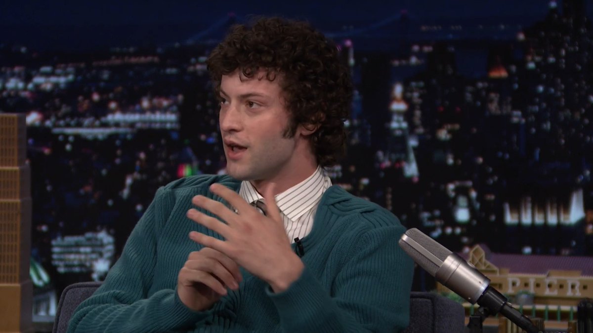 Dominic Sessa says Antonio Banderas brought out his inner Puss in Boots on the set of Tony 🤣 #FallonTonight